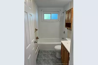 19 Ann Street, Manchester, CT 06040 - Photo 17