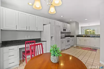 1003 Larson Drive #1003, Danbury, CT 06810 - Photo 9