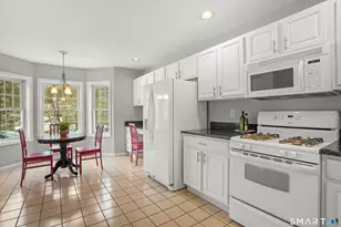 1003 Larson Dr, Danbury, CT 06810 - Photo 7