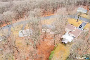 32 Forest Ct N, Hamden, CT 06518 - Photo 27