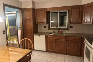 35 Worcester Ave, Waterbury, CT 06705 - Photo 7