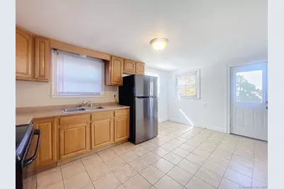 4 Marlon Place #2, Cromwell, CT 06416 - Photo 5