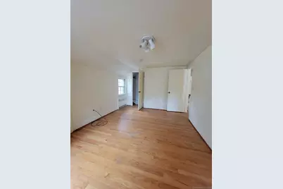 41 Clarendon Avenue, West Hartford, CT 06110 - Photo 5