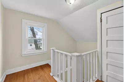 215 Overland Avenue, Bridgeport, CT 06606 - Photo 17