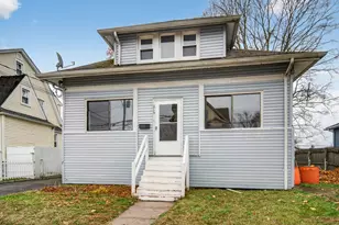 215 Overland Ave, Bridgeport, CT 06606 - Photo 3