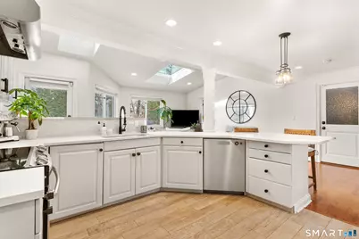 12 Field Crest Road, New Canaan, CT 06840 - Photo 11