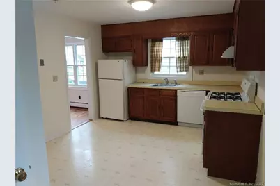 18 Alyssa Lane, Fairfield, CT 06825 - Photo 5