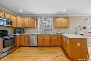 3 Ellen Ln, Thomaston, CT 06787 - Photo 7