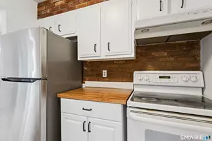 16 Donna Dr, Norwalk, CT 06854 - Photo 9