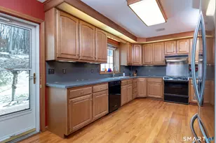 128 Ledge Rd, Plainville, CT 06062 - Photo 5