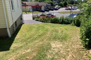 570 Chase Ave, Waterbury, CT 06704 - Photo 7