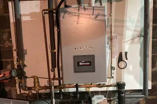 570 Chase Ave, Waterbury, CT 06704 - Photo 27