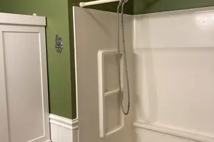 570 Chase Ave, Waterbury, CT 06704 - Photo 13