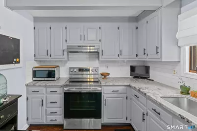 100 Northampton Lane #APT 9, Plainville, CT 06062 - Photo 13