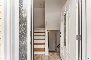 26 Appleblossom Ln, Newtown, CT 06470 - Photo 3