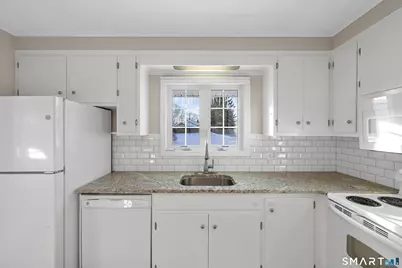 5 Faulkner Drive, East Lyme, CT 06357 - Photo 9