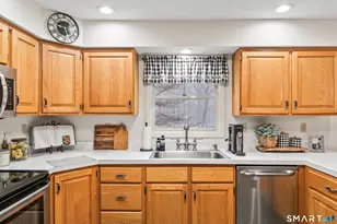 59 Great Ring Rd, Newtown, CT 06482 - Photo 13