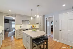 22 Ballard Dr, West Hartford, CT 06119 - Photo 17