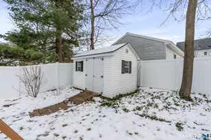 22 Ballard Dr, West Hartford, CT 06119 - Photo 39