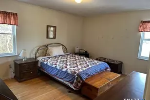 18 Kristen Ct, East Haven, CT 06513 - Photo 11