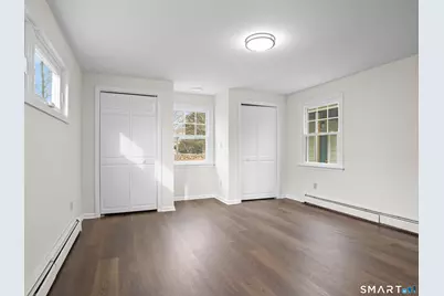 8 Raleigh Road, Bridgeport, CT 06606 - Photo 13