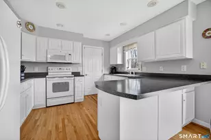 10 Wyndwood Rd, Montville, CT 06382 - Photo 13