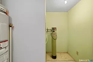 82 Crown Knoll Ct, Groton, CT 06340 - Photo 23