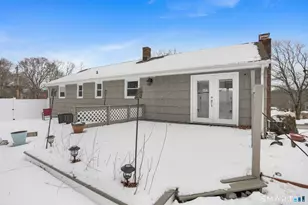 25 Fairchild Rd, Stratford, CT 06614 - Photo 35