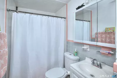 156 Garden Drive, Bridgeport, CT 06606 - Photo 29