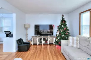 156 Garden Dr, Bridgeport, CT 06606 - Photo 3