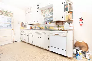 1 Dexter Rd, Westport, CT 06880 - Photo 5