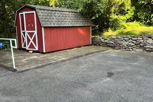 4 Santa Ln, New Milford, CT 06776 - Photo 15