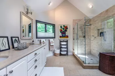 8 Heritage Island Road, New Fairfield, CT 06812 - Photo 17