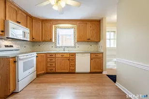 5 Lawler Rd, West Hartford, CT 06117 - Photo 33