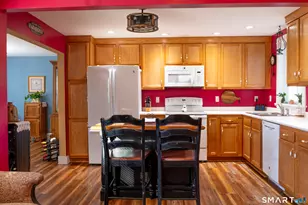 2 East Ave, Norwich, CT 06360 - Photo 3