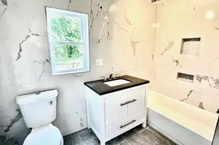 32 Lester St, Ansonia, CT 06401 - Photo 9