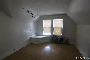 158 Barker St, Hartford, CT 06114 - Photo 5