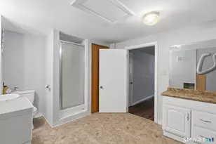 135 Wellington Dr, Farmington, CT 06032 - Photo 29