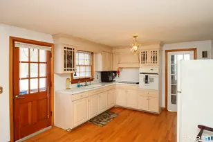 384 Middletown Ave, North Haven, CT 06473 - Photo 9
