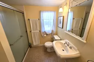 173 Rockwell Ave, Plainville, CT 06062 - Photo 17