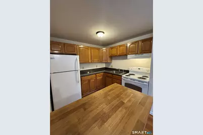 90 Kibbe Street, Hartford, CT 06106 - Photo 1