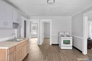 73 South St, Waterbury, CT 06706 - Photo 3