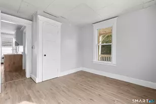 73 South St, Waterbury, CT 06706 - Photo 9