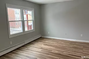 122 Clark St, Hartford, CT 06120 - Photo 9