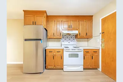 50 Long Street #APT 5, New Britain, CT 06051 - Photo 9