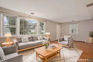 732 Tunxis Hill Rd, Fairfield, CT 06825 - Photo 3