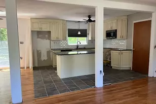 132 Walkley Dr, Southington, CT 06489 - Photo 3