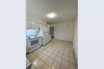 23 College Street #APT 5, Clinton, CT 06413 - Photo 3