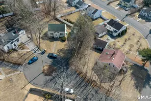 114 Minturn Pl, Bridgeport, CT 06606 - Photo 11