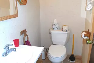 45 Lake St, Wolcott, CT 06716 - Photo 9